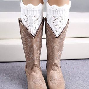 FAYBOX short ivory leg warmer boot cuff